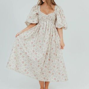 Maxi Dress in Off-White Floral
